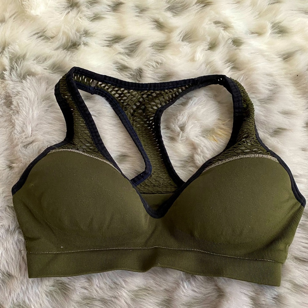 VS Pink Push-Up Sports Bra